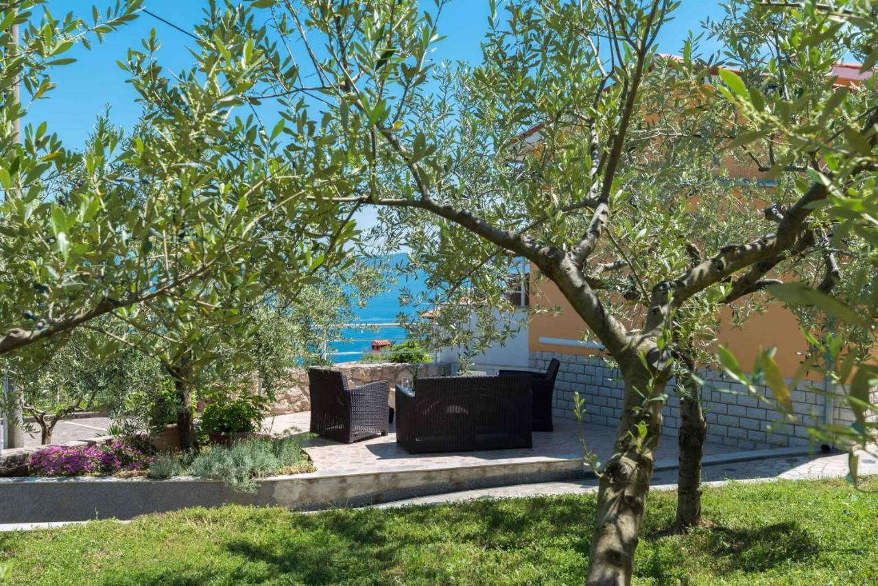 Apartments In Ravni/Istrien 30383 Εξωτερικό φωτογραφία