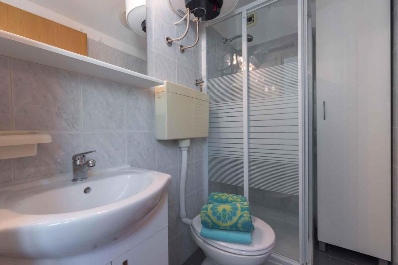 Apartments In Ravni/Istrien 30383 Εξωτερικό φωτογραφία