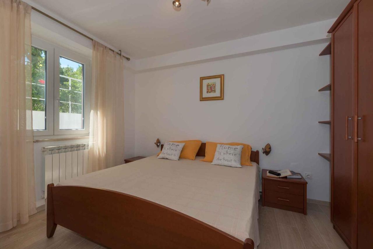Apartments In Ravni/Istrien 30383 Εξωτερικό φωτογραφία